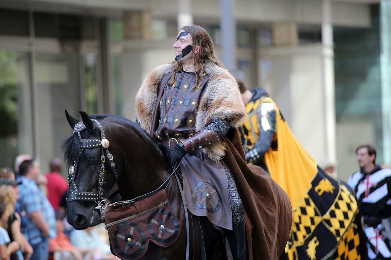 Dallas se pintó de música y fiesta en el inicio a esta gran feria