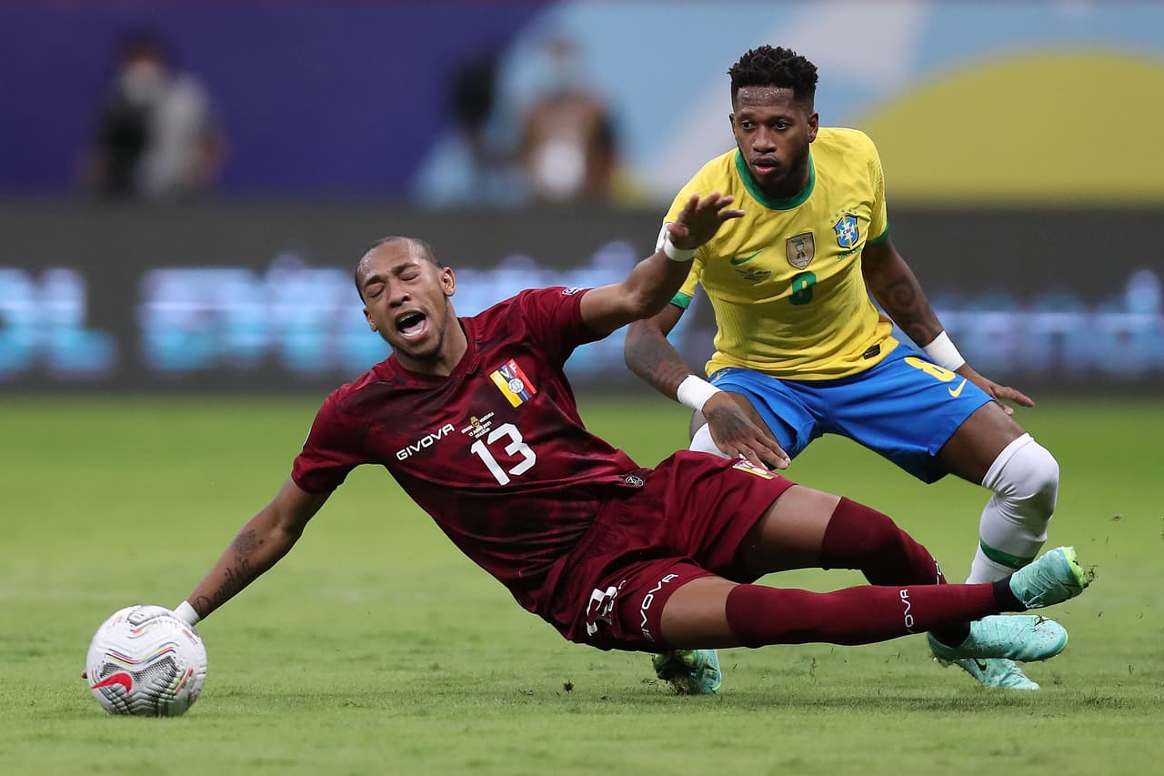 Brasil arrancó la Copa América goleando a Venezuela con una destacada actuación de Neymar.