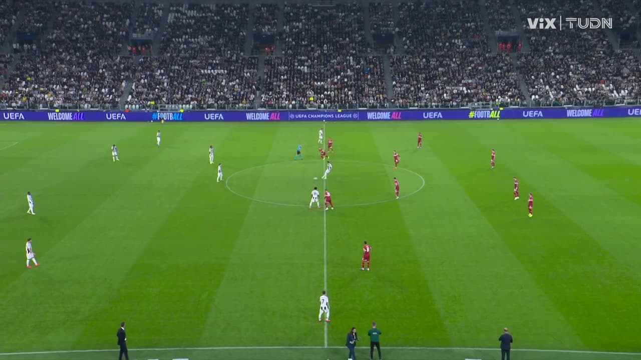 ¡Arranca el partido! ¡Rueda la pelota en el estadio de la Juventus!