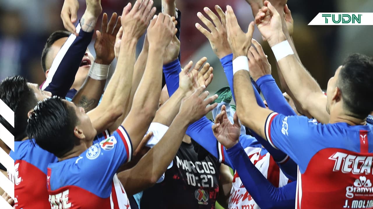 ¡Un 'trabuco' rojiblanco! Chivas ya tiene DT y amarra a 3 refuerzos