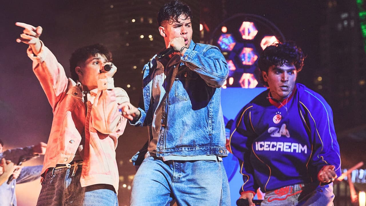 DND hacen match en su primera cita en Noche de Estrellas de Premio Lo Nuestro con el tema 'Tinder'