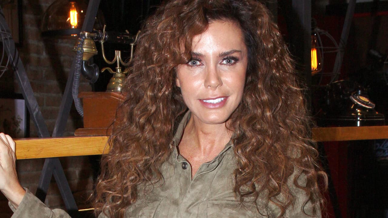 Sabine Moussier aclara que ya es madre y padre de sus hijos, y por la vía legal