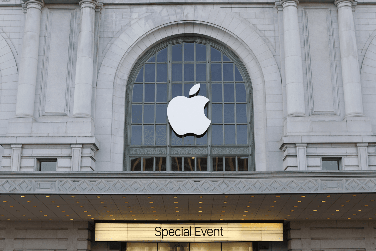 Donald Trump se sube al ring en la batalla legal de FBI vs. Apple