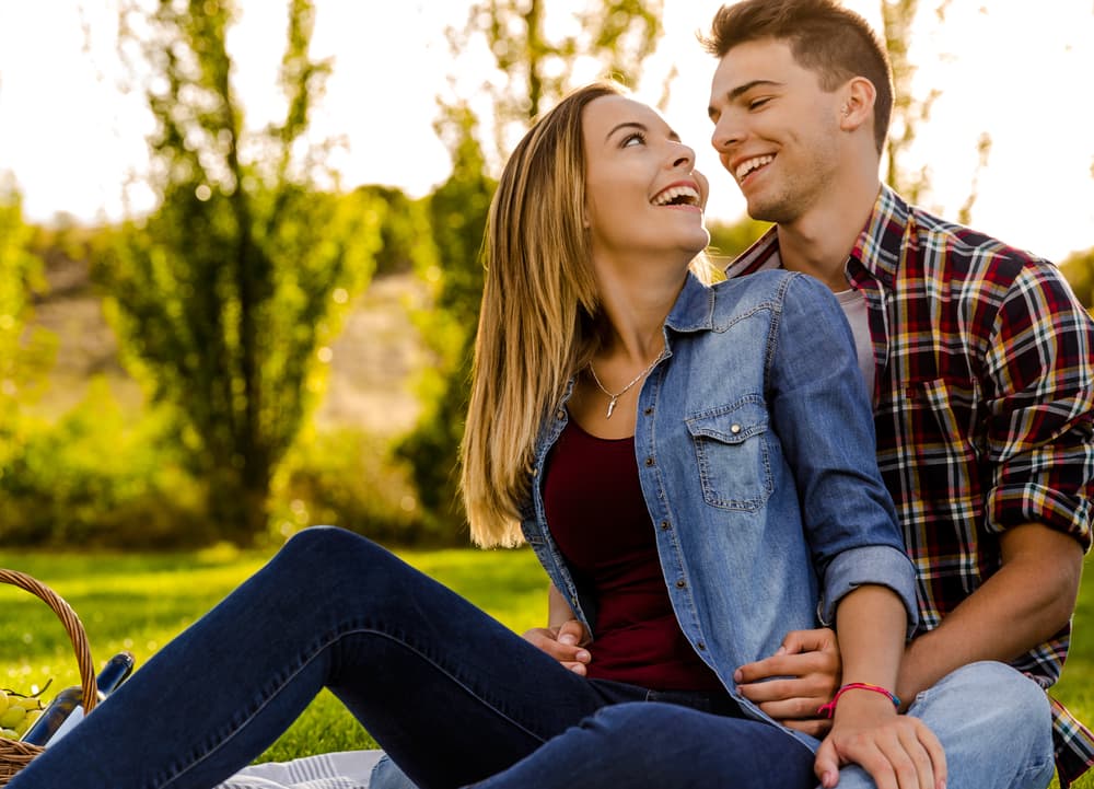 Por otra parte, el amor tocará a tus puertas en el momento que menos lo espera, fortaleciendo relaciones existentes o proyectándote a otras nuevas realidades.