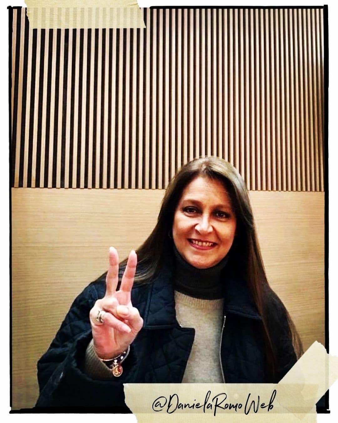 Para 1984 se popularizó su gran éxito
<b>'Yo no te pido la luna'</b>, un tema de Fiordaliso, parte del disco 'Amor prohibido'.