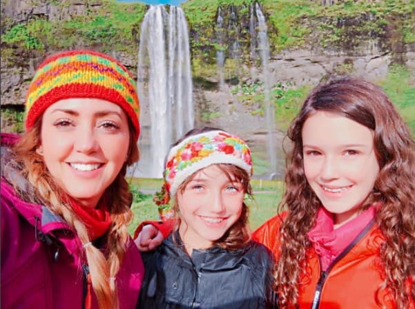 Descubriendo Islandia. En este país, situado al extremo noroeste de Europa hay muchas cascadas, todas ellas de extraordinaria belleza.