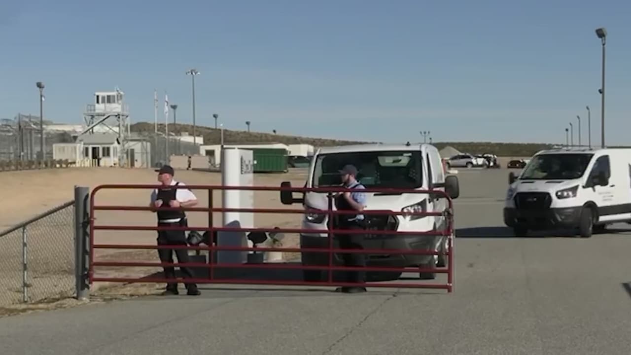 Senadores de California reportan malas condiciones de vida en el centro de detención más grande del estado