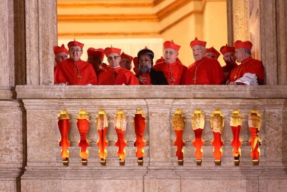 De hecho, fue de los pocos cardenales que cuando llegó a Roma para la elección del Papa no se subió a vehículos oficiales.