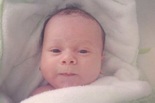 Bruce muy relajado después de disfrutar de un delicioso baño. (Agosto 16, 2014)