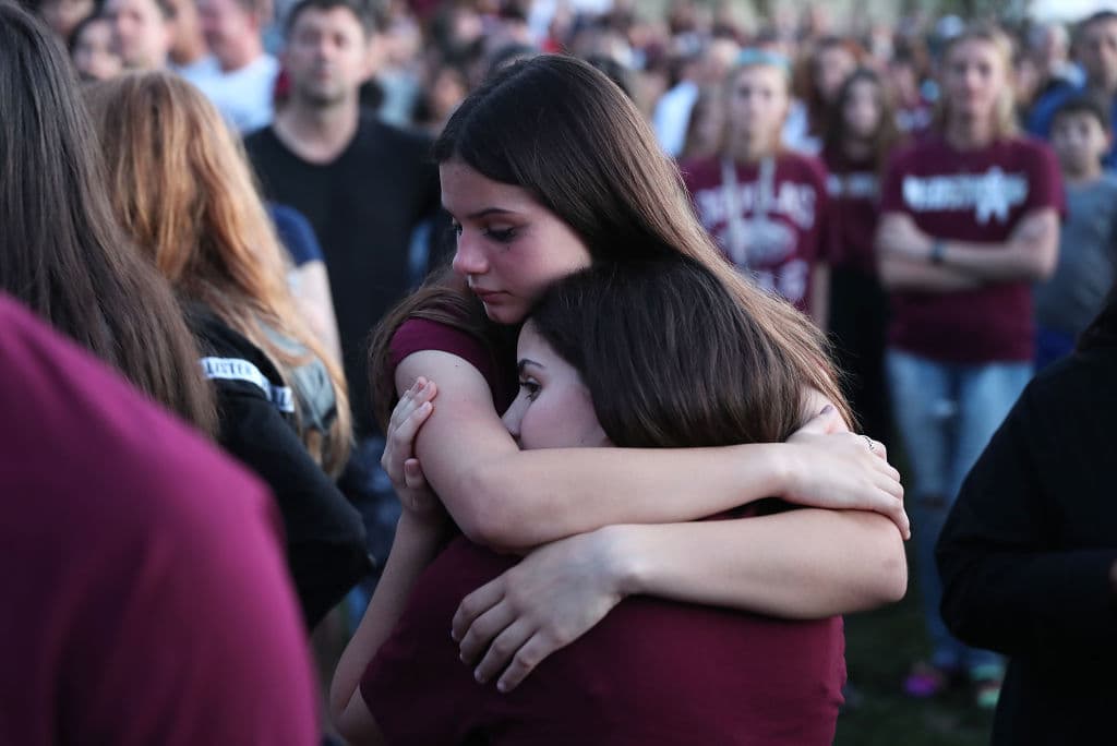 La policía investiga la muerte de un segundo sobreviviente del tiroteo de Parkland en una semana