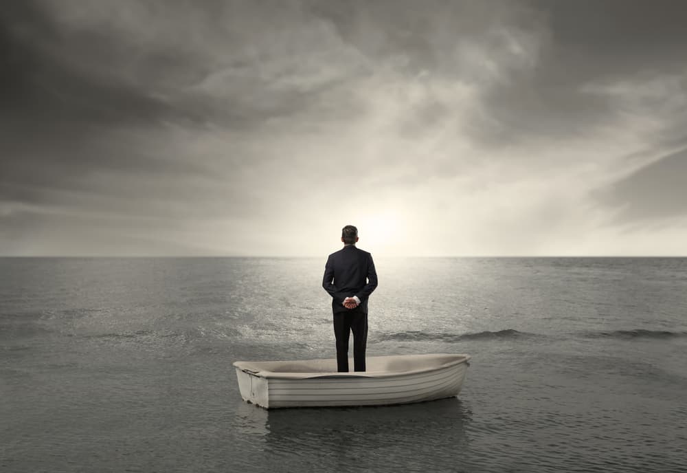 Sin embargo, Venus, planeta dispositor de este nuevo comienzo, está todavía recorriendo el signo de Escorpio, por lo que la energía que nos propone será más intensa, profunda, donde podamos revisar si controlamos todo nuestro entorno, así que es una oportunidad para hacer introspección sobre esto. 
<br>