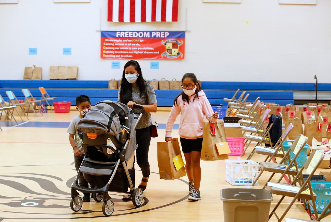 <b>Utah.</b> Relajación de las medidas de confinamiento y distancia social: 1 de mayo. El cuatro de ese mes tenía 102 pacientes de covid-19 hospitalizados, el 9 de junio 126. Tasa de pruebas positivas: 9.4% (aumento de 4.8% por ciento en dos semanas).