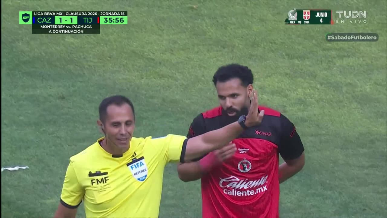 ¿Era penal para los Xolos vs. Cruz Azul? La polémica acción de Ditta sobre Preciado