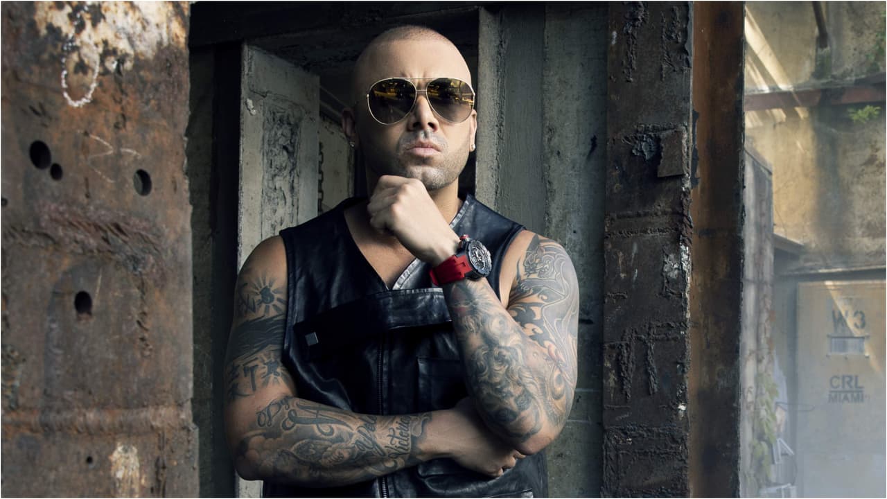 <b>Wisin</b>, nominado en cuatro categorías de Premio Lo Nuestro 2021, además de deleitarnos con su música recibirá el Premio a la Excelencia, el cual es entregado por primera vez a un cantante del género urbano.