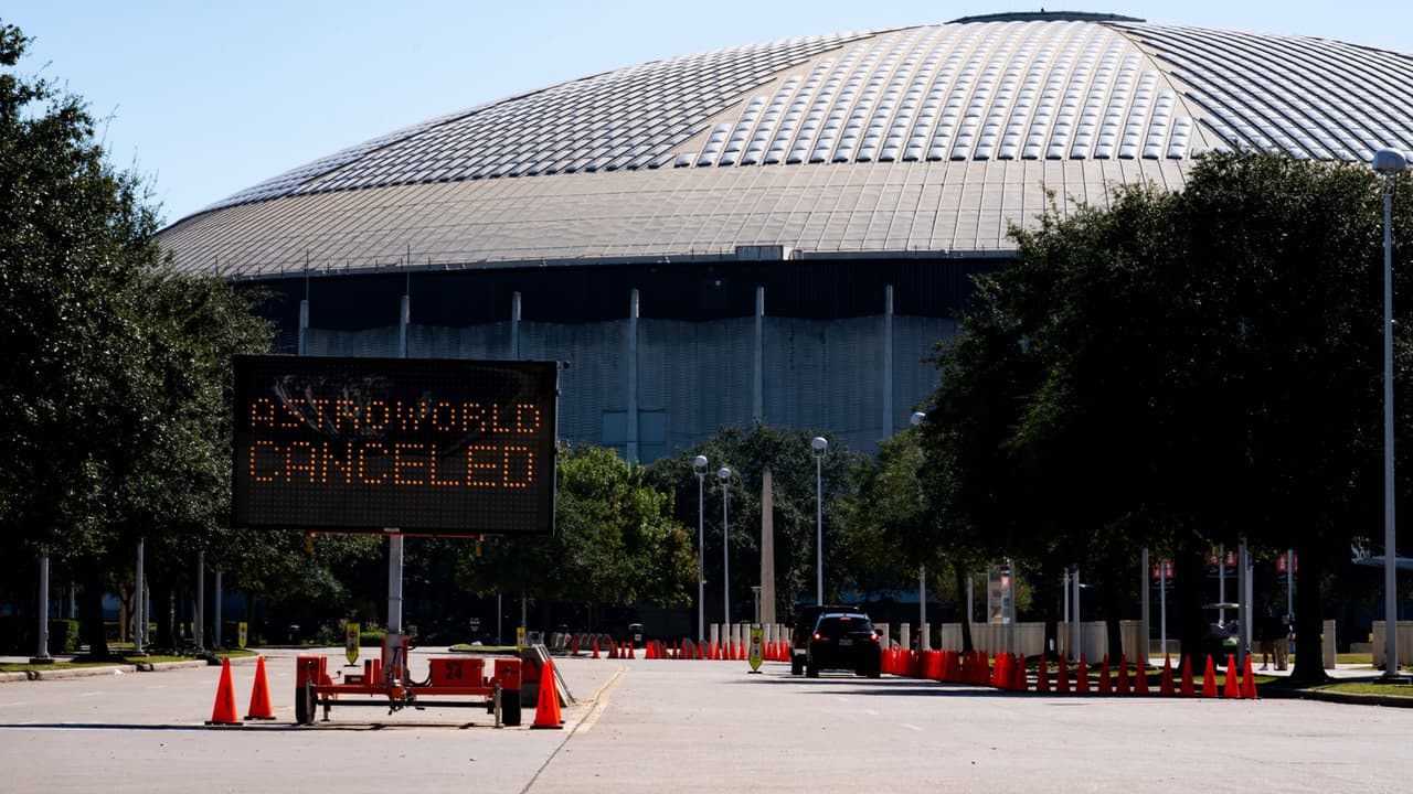 “No había para dónde escapar”: oficial da su testimonio sobre la tragedia en el festival Astroworld