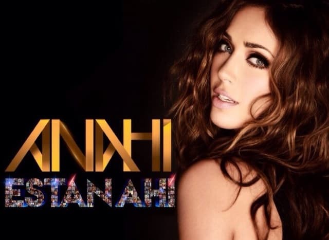 Anahí sorprendió a sus fans con el estreno de su nuevo tema 'Están Ahí'.