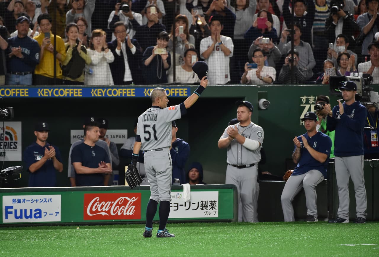 Fueron además 3.089 hits en su carrera, 117 home runs, 780 carreras impulsadas, 1.420 carreras conseguidas.