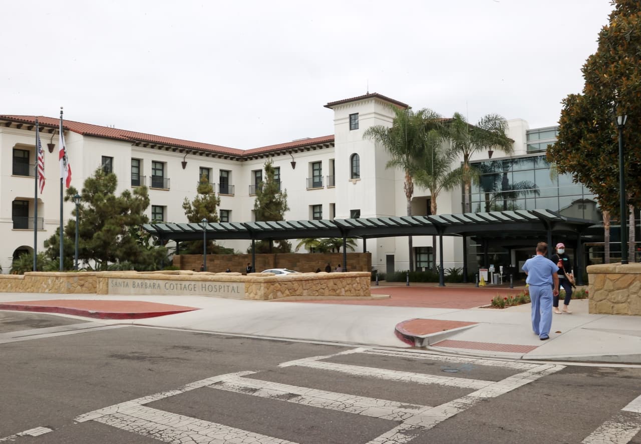 Hay un menú para pedidos de comida y servicio a la habitación, así como una despensa para que las mujeres en trabajo de parto y sus seres queridos 
<b>puedan servirse bocadillos </b>en el momento que deseen.
<br>