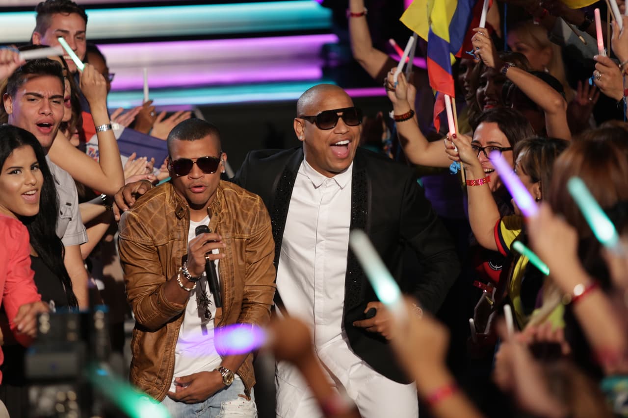 Con presentaciones inolvidables estos artistas conquistaron a las bellas con sexys letras y pegajosas melodías.