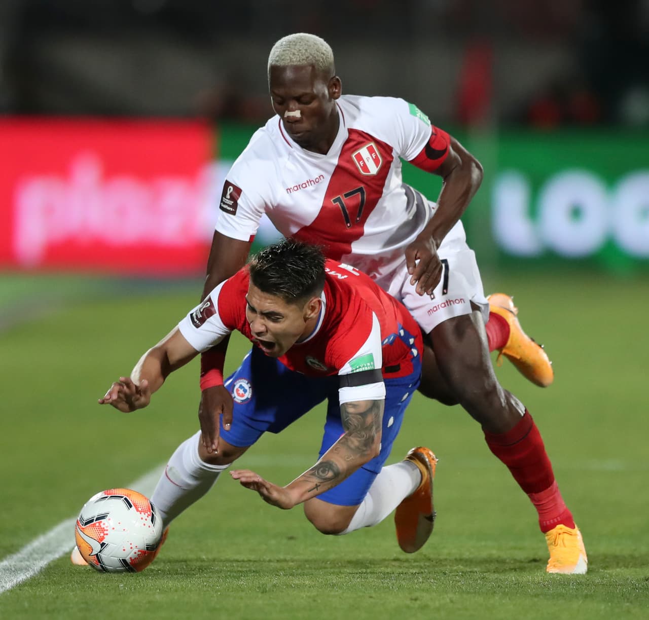 De la mano del ‘Rey Arturo’, Chile derrotó a Perú 2-0 | Con doblete de Vidal, los de Rueda consiguieron su primera victoria en las eliminatorias rumbo al Mundial.