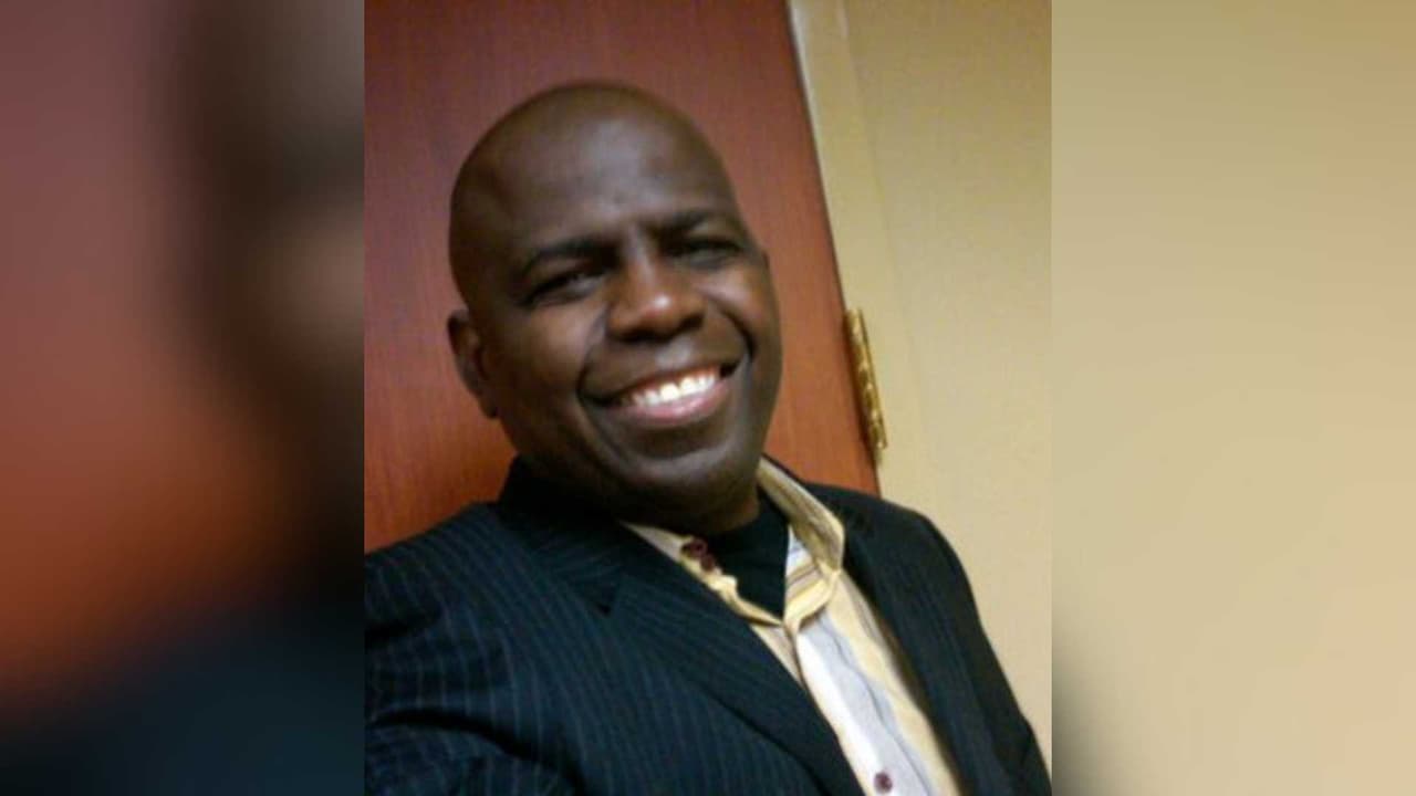 <b>Ray Martin (ex asistente del alcalde): </b>Acusado de intentar extorsionar a un dueño de bar de Brooklyn, sugiriendo que recibiría un mejor trato policial si contrataba a James Caban como consultor. Fue despedido de su cargo en el Ayuntamiento tras las acusaciones.