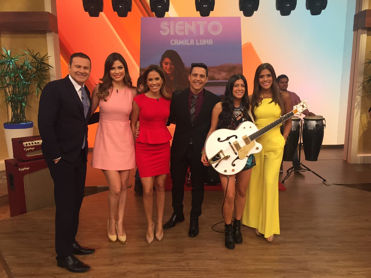 Camila nos deleitó con sus canciones y cerramos así una gran mañana.