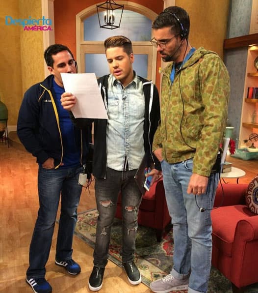 William Valdes listo para dar las noticias más trending en las redes sociales