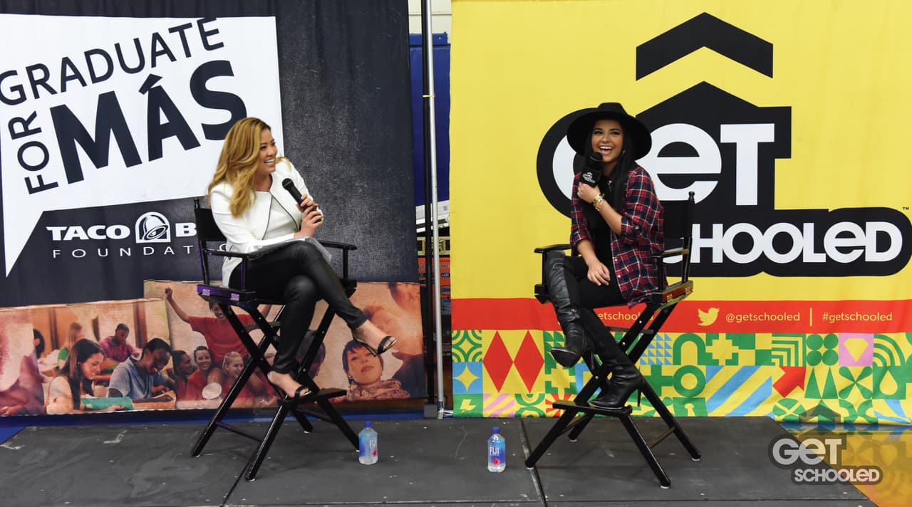 "Estoy muy emocionada por estar con estos estudiantes, contestar algunas preguntas y... ¡también hay tacos!", agregó.