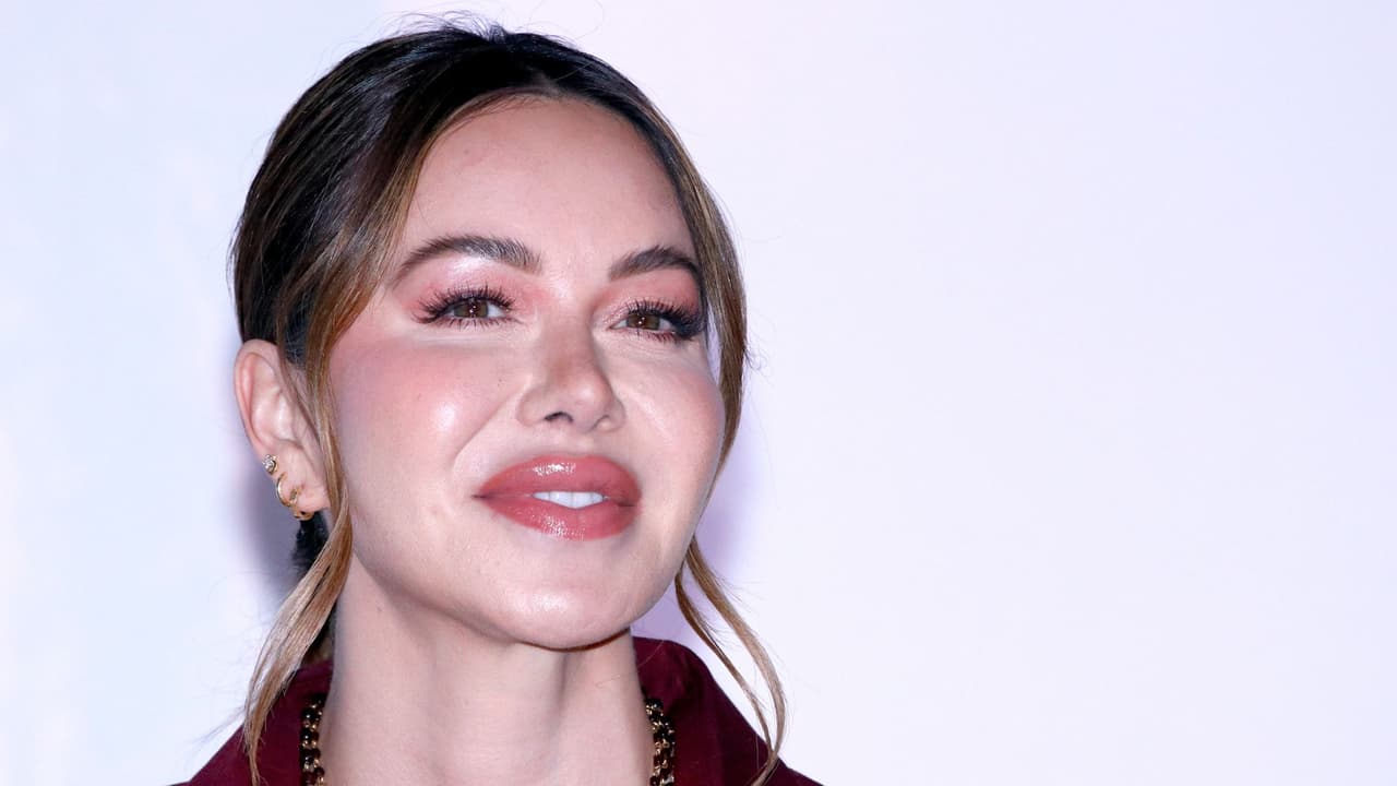 Chiquis se transforma en Soraya Montenegro y así le grita a la 'maldita lisiada'