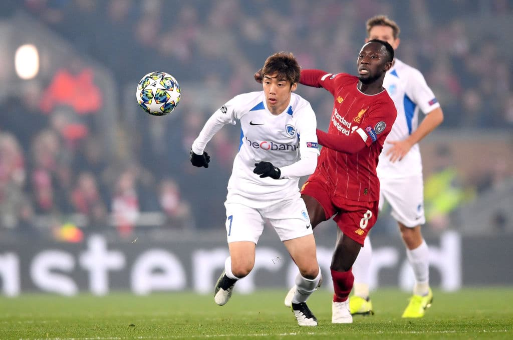 Con goles de Chamberlain y Wijnaldum, el Liverppol gana y se pone como líder del grupo E.-