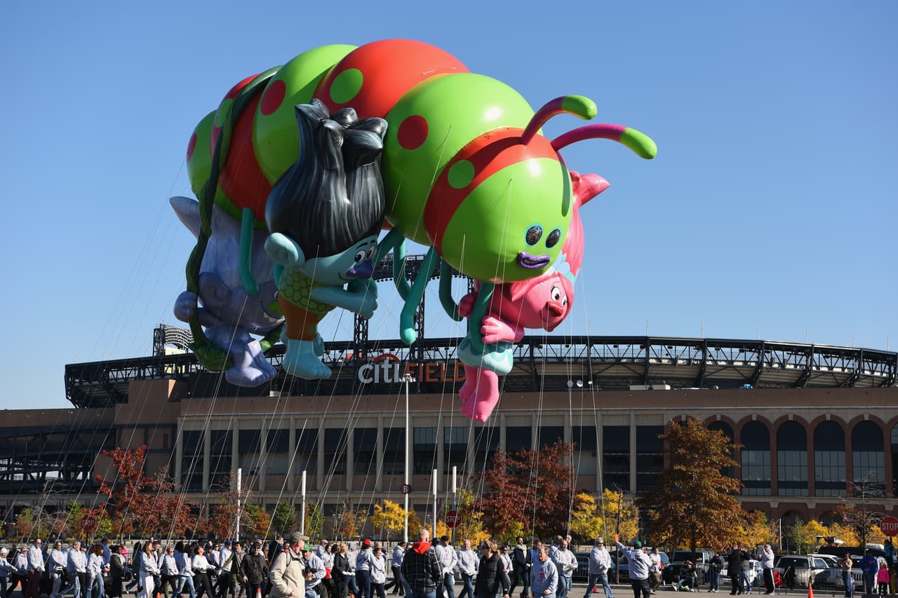 ¡Que no se caiga ninguno! Son varios los personajes que desde un solo globo buscarán alegrar y sorprender a los espectadores.