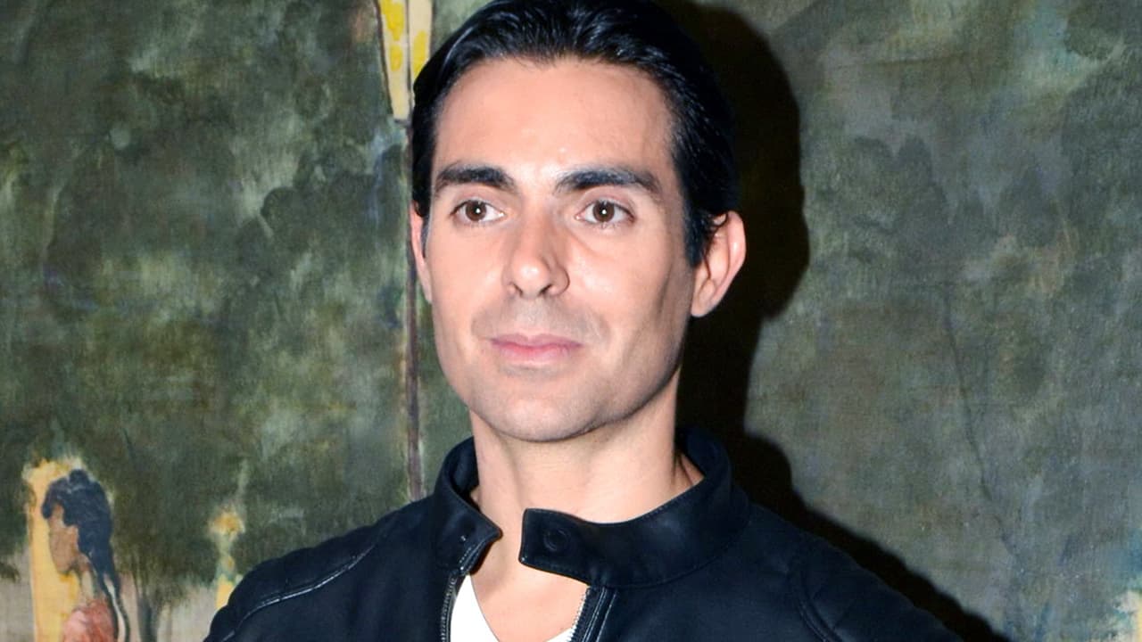 Ernesto D’Alessio reacciona ante las impactantes imágenes filtradas de la serie de su madre