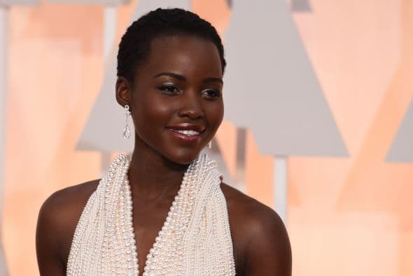 No sabemos si el vestido sólo era un préstamo de la exclusiva firma o le pertenecía a la actriz.