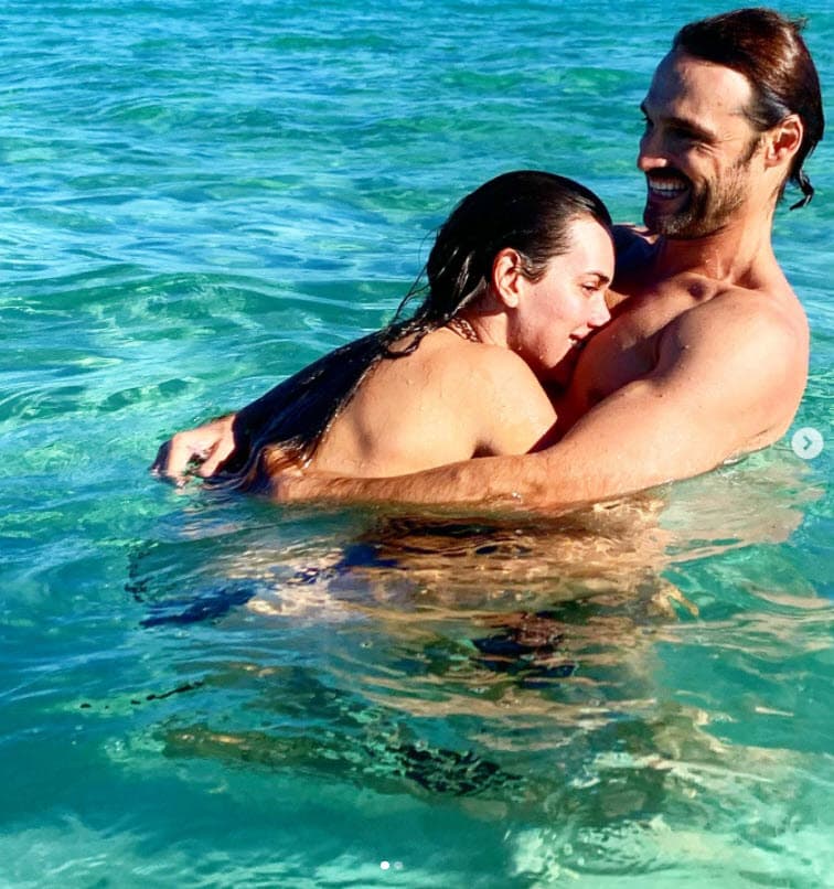 Ahora, Iván Sánchez e Irene Esser decidieron hacer público su amor, sin embargo, continúan discretos al respecto.
<br>