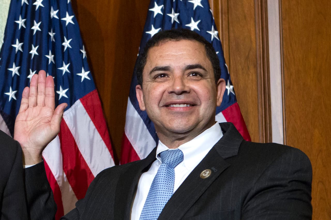 <b>Henry Cuellar. Distrito 28, Texas.</b> Ocupa el cargo desde 2005. Nació en 1955 en Laredo, Texas. Es demócrata, fue secretario de Estado de Texas y representante estatal. Su distrito abarca desde el sur de San Antonio hasta la frontera con México.