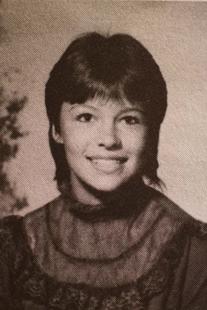 Increiblemente, esta niña es Pamela Anderson cuando tenía 16 años.