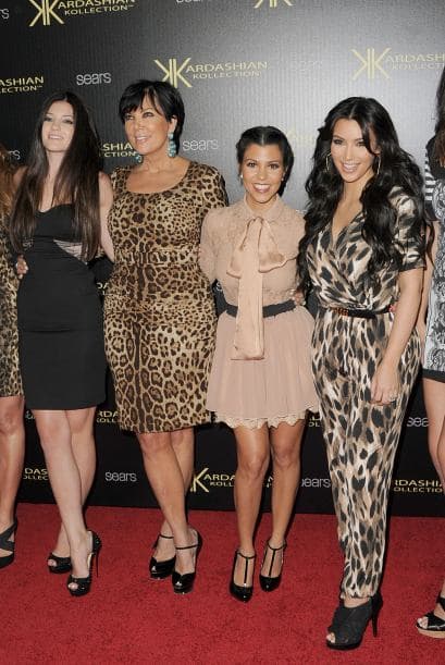 Casi siempre intenta combinar con Kim. Mira aquí los videos más chismosos.