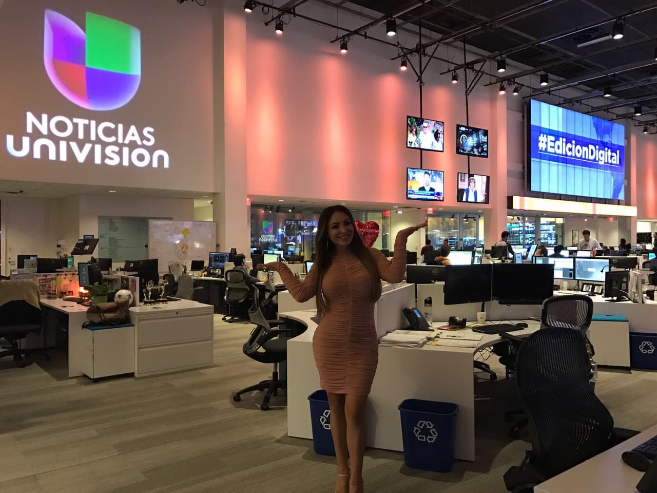 Conoció el inmenso estudio de Univision Noticias en Miami.