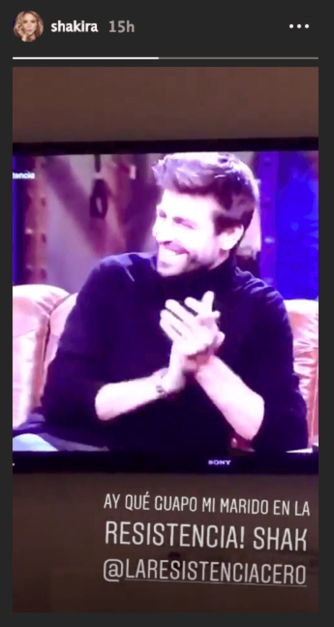 Ante estas revelaciones, Shakira presumió la presencia de Piqué en el programa 
<b><a href="https://www.instagram.com/shakira/" target="_blank">a través de su cuenta de Instagram</a></b>. “¡Ay, qué guapo mi marido en La Resistencia!”, se leía en su publicación de apoyo al futbolista catalán.