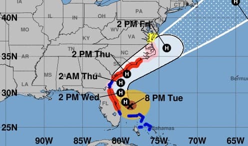 El huracán Dorian azota el centro de la costa este de Florida mientras continúa rumbo noroeste