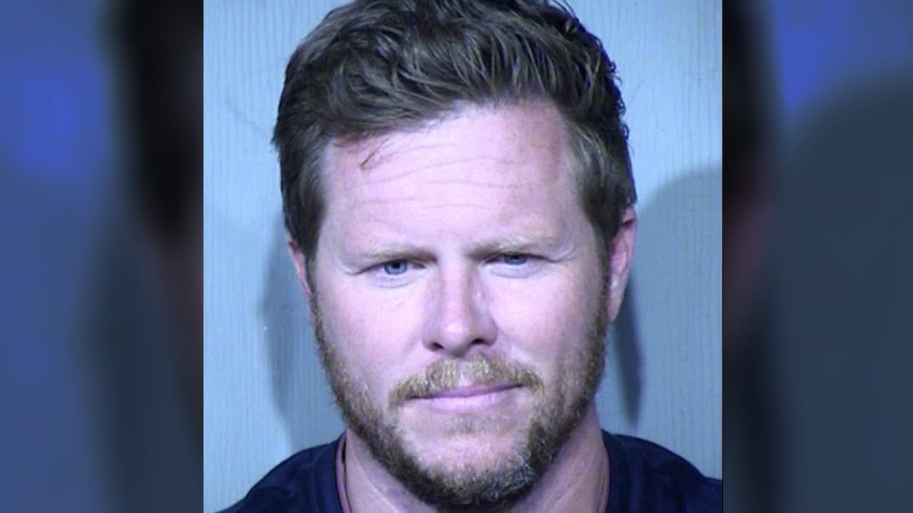 Exasesor de condado Maricopa se declara culpable de acusaciones por presunto fraude en negocio de adopciones 