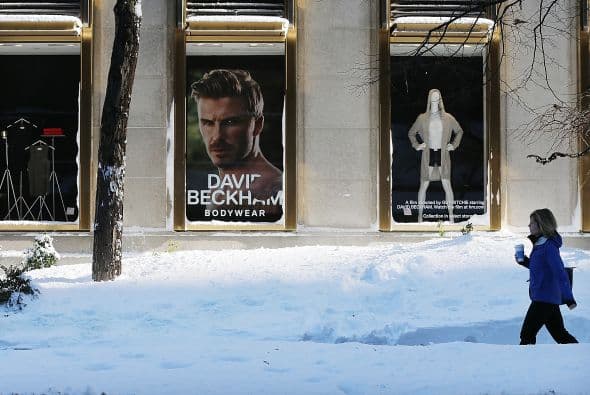 a tormenta ha dejado acumulaciones récords de nieve en algunos estados. En Portland (Maine) los 81 centímetros de nieve alcanzados rompieron el récord establecido en 1979, mientras que los 80 centímetros acumulados en algunas localidades del condado de Suffolk, en Long Island (Nueva York), también marcaron un récord.