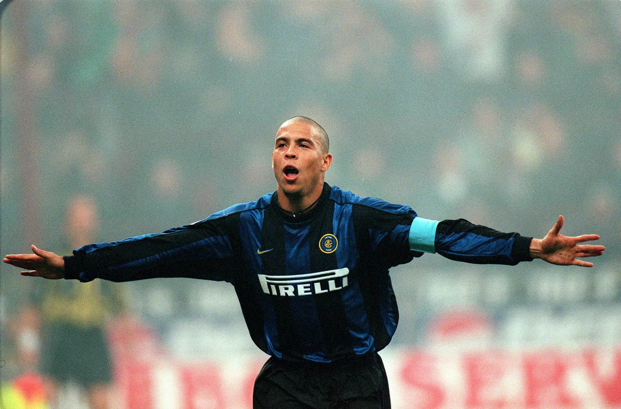 El 'Fenómeno' Ronaldo es, quizás, la víctima más valiosa de las lesiones de rodilla. Cuando jugaba en el Inter de Milán su carrera comenzó a ir en picada.