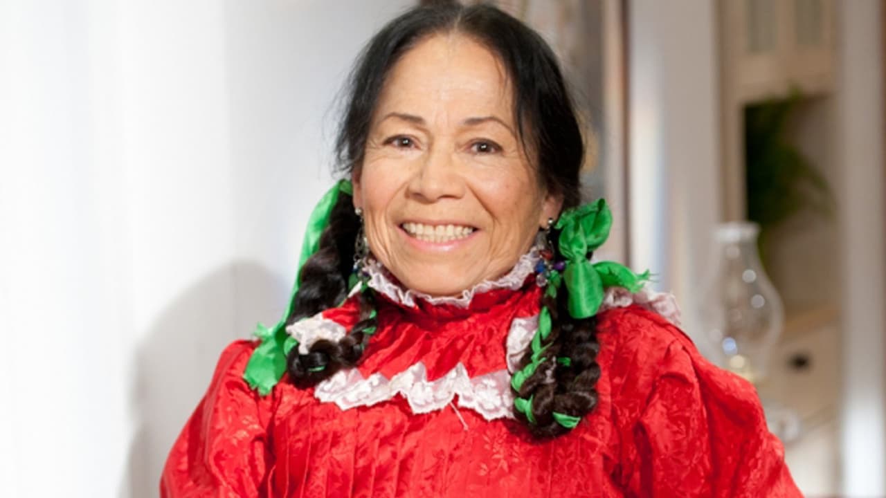 María Elena Velasco nos dejó un entrañable personaje que hizo reír durante más de cinco décadas. En su aniversario póstumo, recordamos a una de las comediantes más icónicas de la tradición y la televisión mexicana. Qué en paz descanse.