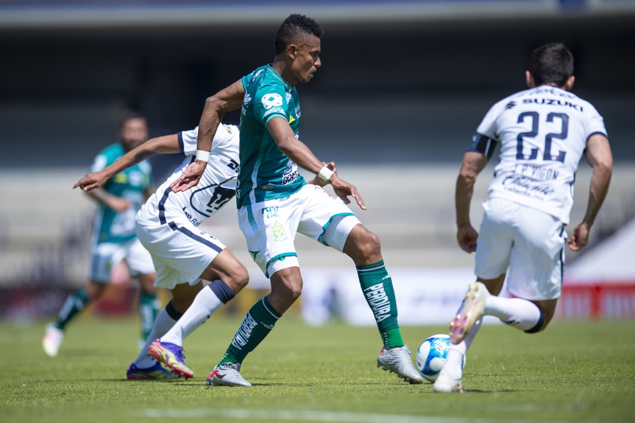 Ángel Mena tuvo que aparecer para que el León volviera a ganar y asegurara tres puntos que los ponen en la pelea por el repechaje de manera momentánea. Pumas hila cinco partidos sin poder ver la victoria, de los cuales cuatro han sido derrotas.