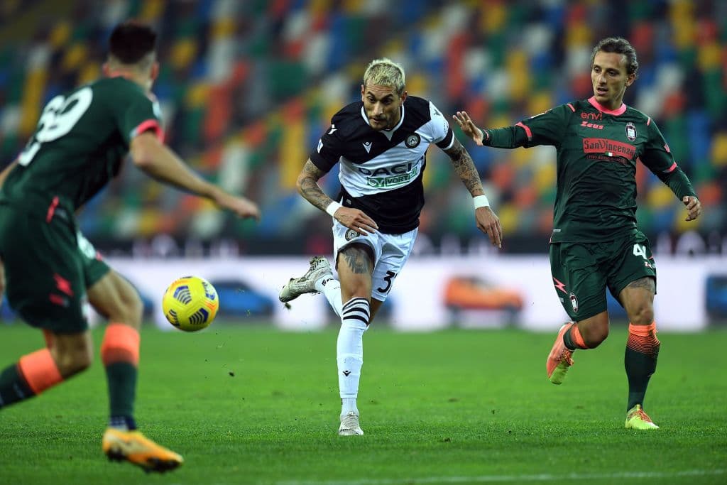 Udinese y Crotone igualaron sin goles en el Friuli.