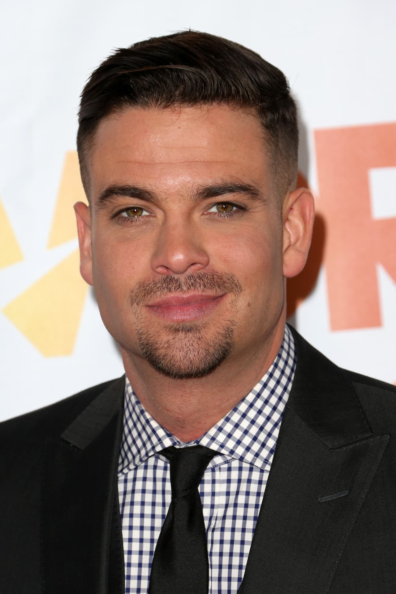 Sin embargo, para evitar que el caso fuera a juicio, se dice que se arregló extraoficialmente con la mujer.