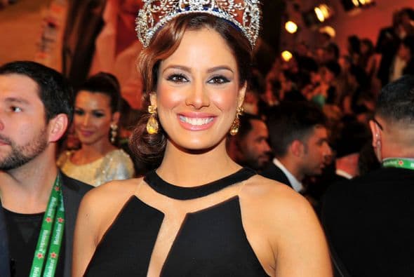 Una alfombra tan glamorosa como la de los Latin GRAMMY tenía que tener una buena representación de la belleza latina.