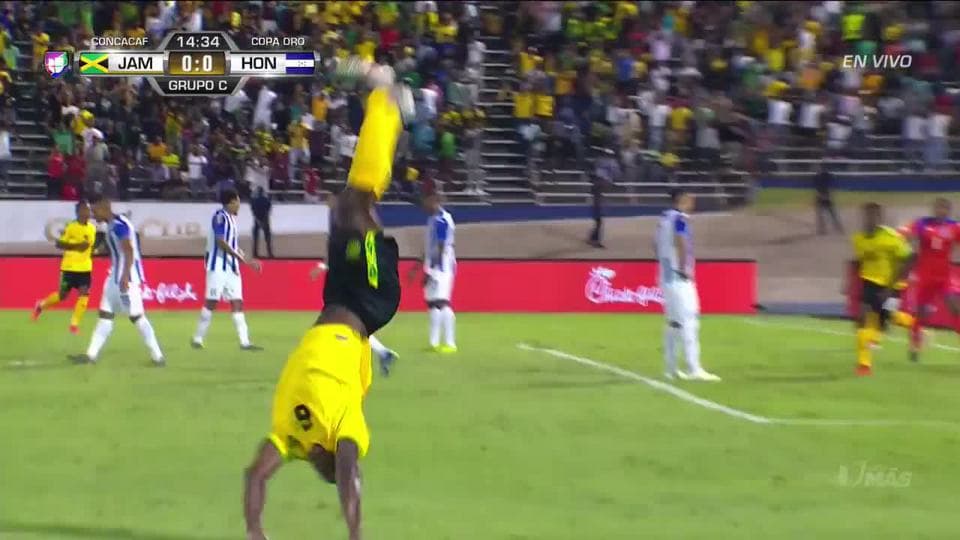 ¡GOOOL! Dever Orgill anota para Jamaica
