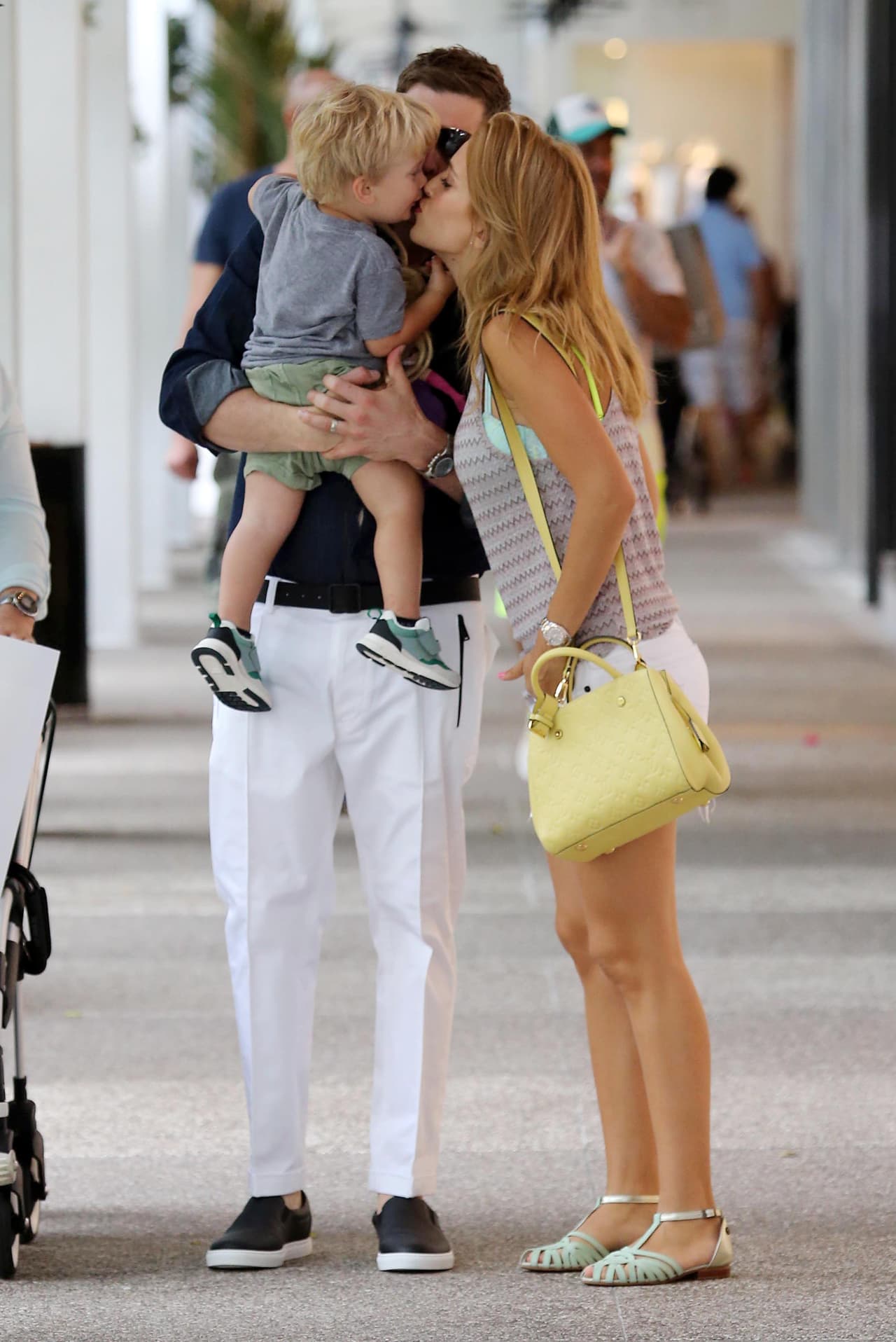 A finales del 2016, la actriz argentina Luisana Lopilato confirmaba que su hijo había sido diagnosticado con cáncer.